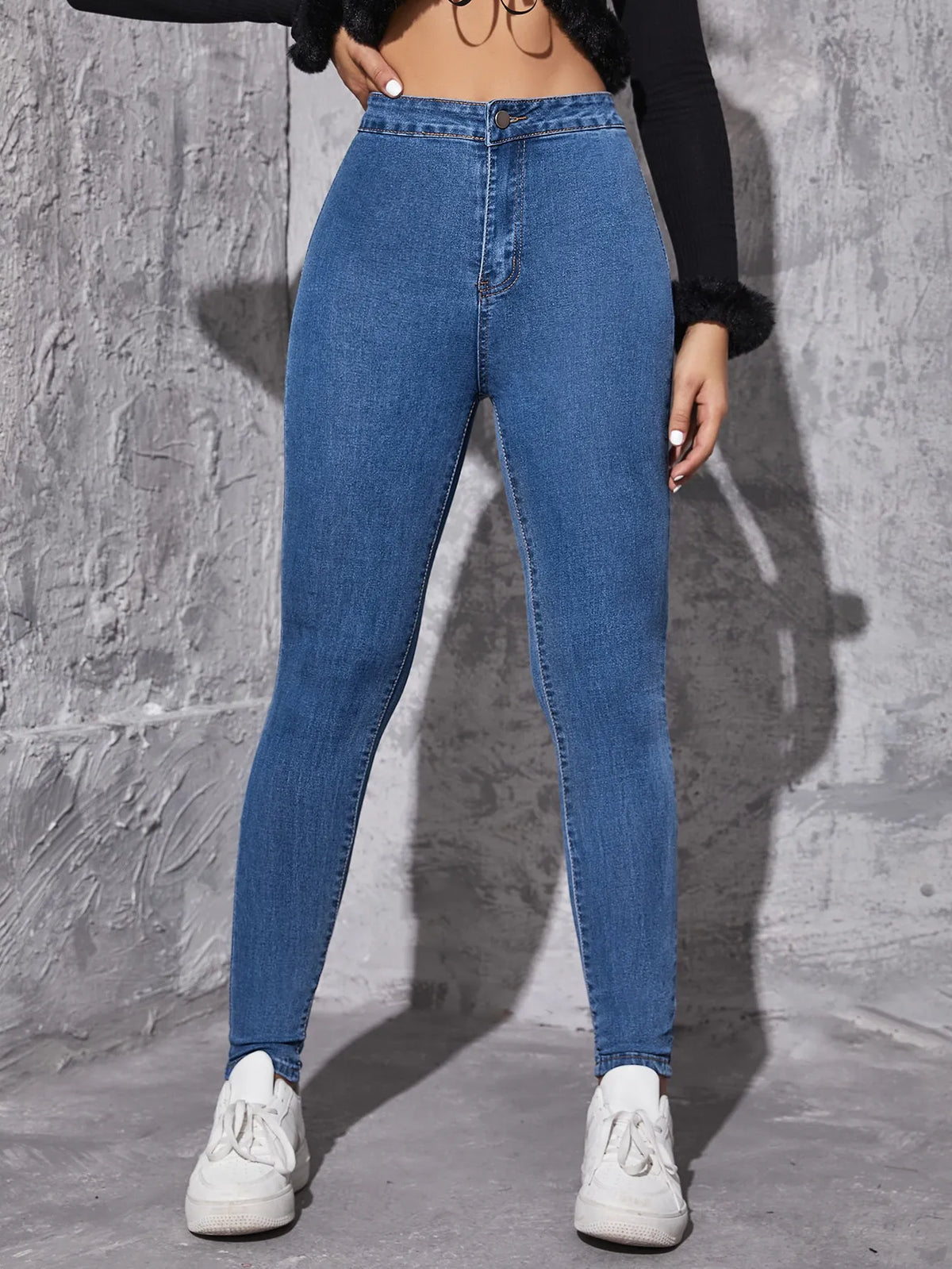 Calça Jeans Skinny Feminina Cintura Alta Lavagem Média